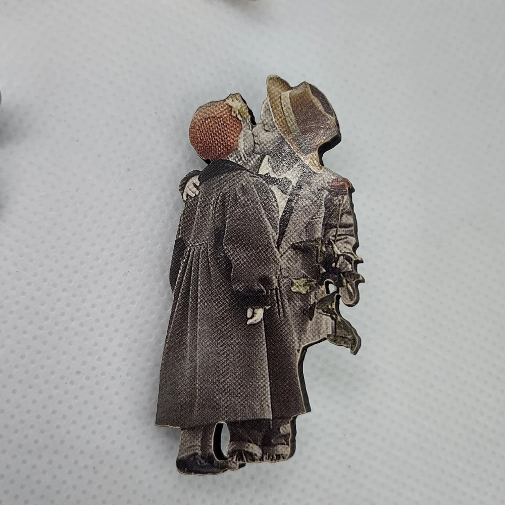 Bundle of‎ Vintage Brooches and Pins